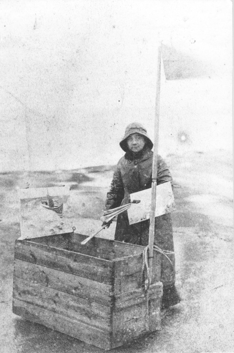 Betzy Akersloot-Berg aan het werk, Collectie Museum Tromp&#x27;s Huys