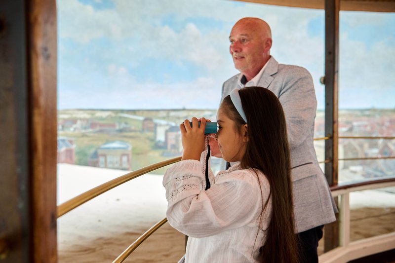 Familie bij het Panorama van Scheveningen. Foto: Jan-Kees Steenman