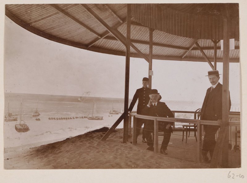 Bezoekers bij het panorama einde 19e-eeuw